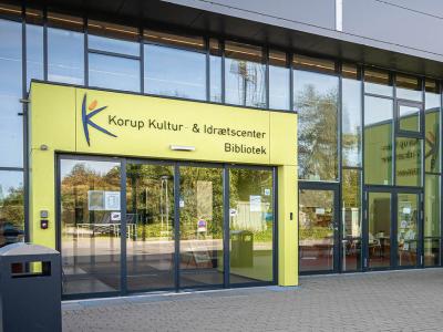 Facade på Korup Kultur og Idrætscenter (Korup Bibliotek)